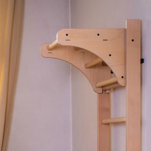 BenchK Pull Up Bar PB204 natūralaus medžio BK-204