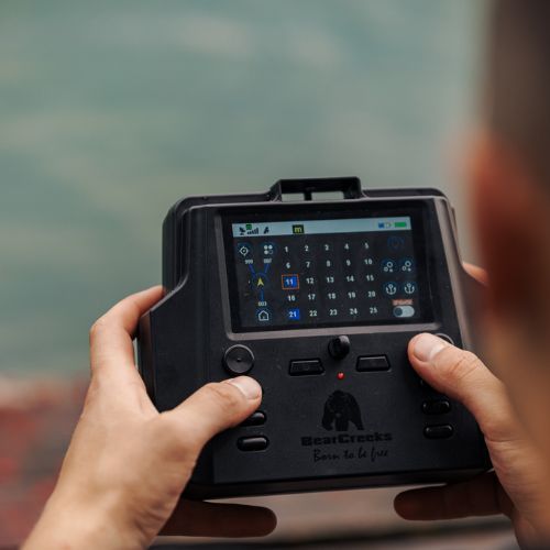 BearCreeks iPilot40 masalų valtis su GPS autopiloto sistema + BC202 žuvų ieškiklis juodas IPILOT40.BLACK