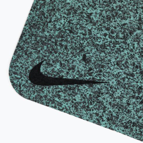 Nike Flow jogos kilimėlis 4 mm, žalias N1002410-371