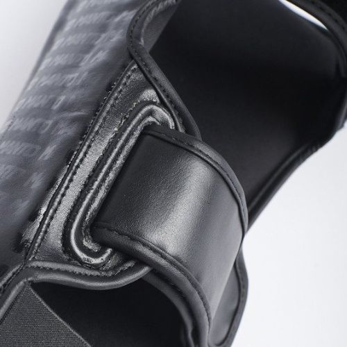 MANTO Prime blauzdikaulių protektoriai juodi MNA868_BLK