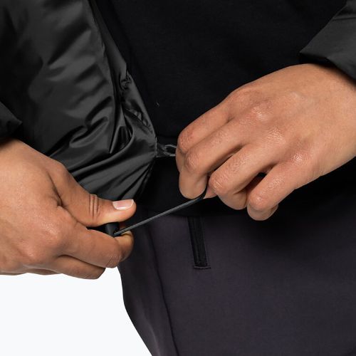 Jack Wolfskin moteriška pūkinė striukė Frozen Palace juoda 1204912_6000