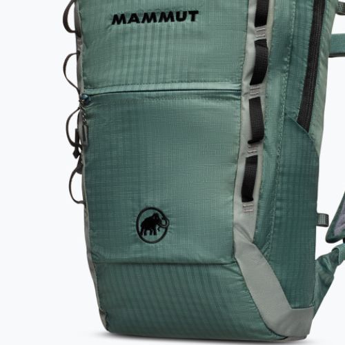 Mammut Neon Light 12 l alpinistinė kuprinė žalia