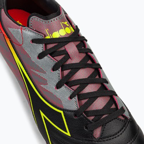 Vyriški futbolo bateliai Diadora Brasil Elite Veloce R LPU juodi ir raudoni DD-101.179181-D0136-39