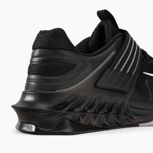 Nike Savaleos sunkiosios atletikos bateliai juodi CV5708-010