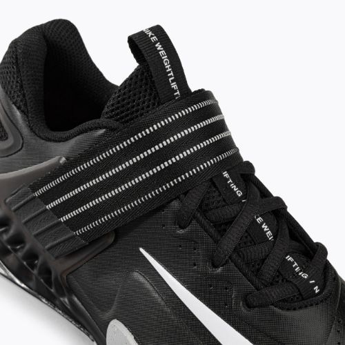 Nike Savaleos sunkiosios atletikos bateliai juodi CV5708-010