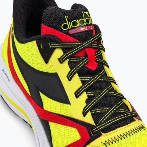 Vyriški bėgimo bateliai Diadora Mythos Blushield 8 Vortice yellow DD-101.179087-D0273