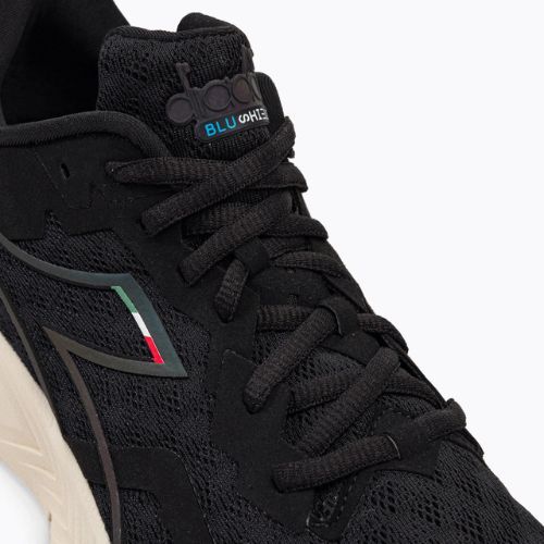 Vyriški bėgimo bateliai Diadora Mythos Blushield Volo Hip 3 black DD-101.179089-C2609