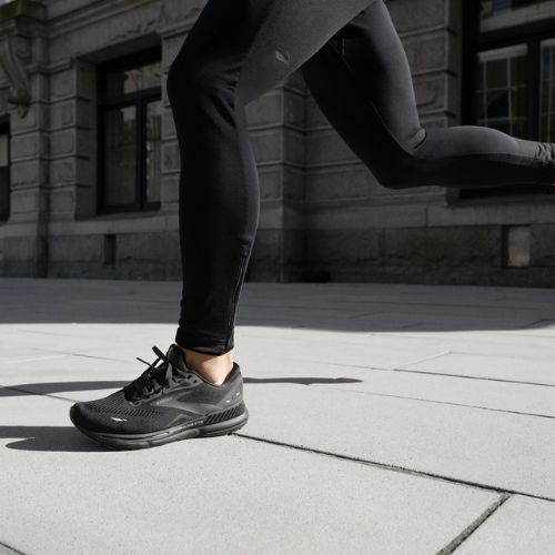 Vyriški bėgimo bateliai Brooks Adrenaline GTS 23 black/black/ebony