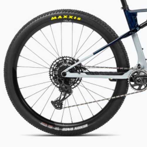 Orbea Oiz M20 2023 halo silver/blue carbon view kalnų dviratis