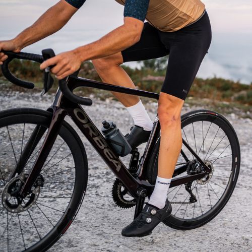 Plento dviratis Orbea Orca M30i LTD PWR 2023 red wine/carbon raw