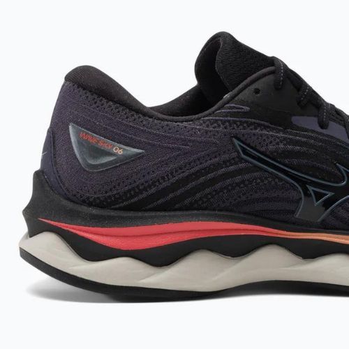 Moteriški bėgimo bateliai Mizuno Wave Sky 6 black/quicksilver/hot coral