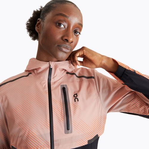 Moteriška bėgimo striukė On Weather Lumos woodrose/black