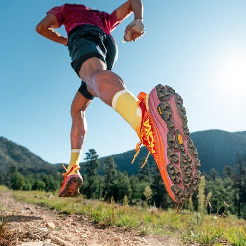 Vyriški bėgimo bateliai HOKA Speedgoat 6 sherbet/beet root