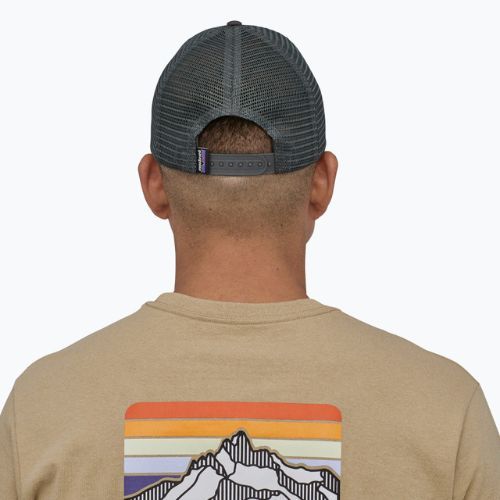 Kepuraitė su snapeliu Patagonia P-6 Logo LoPro Trucker forge grey