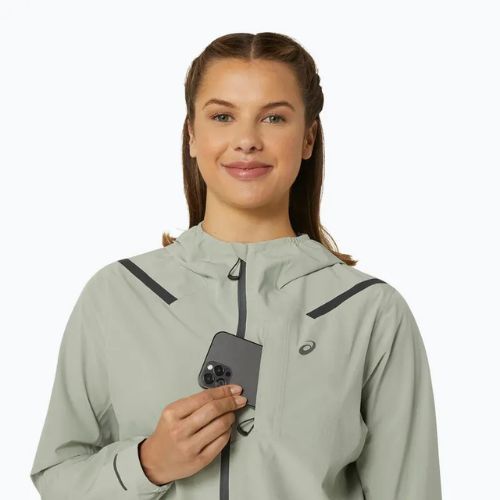 Moteriška bėgimo striukė ASICS Accelerate Waterproof 2.0 olive grey