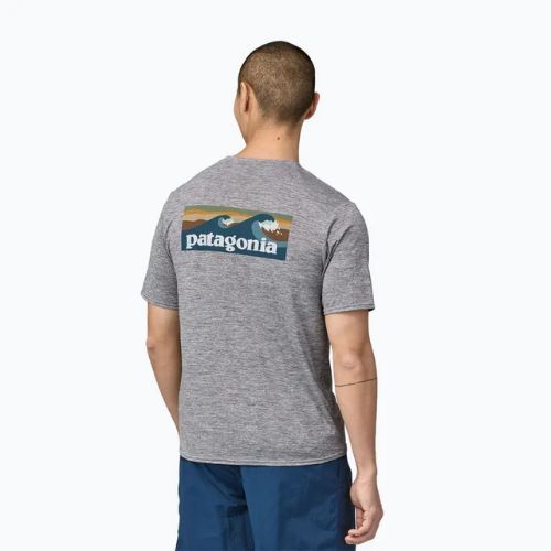 Vyriški marškinėliai Patagonia Cap Cool Daily Graphic Shirt Waters boardshort logo abalone blue/grey
