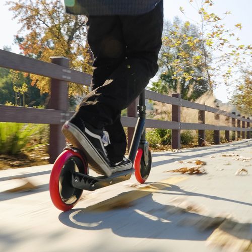 Vaikiškas paspirtukas Razor Carbon Lux black