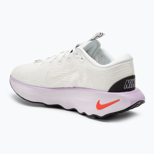 Moteriški batai Nike Motiva white/black