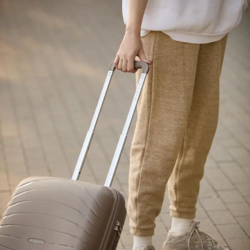 Kabininis kelioninis lagaminas KADVA Brava 40 l smėlio spalvos