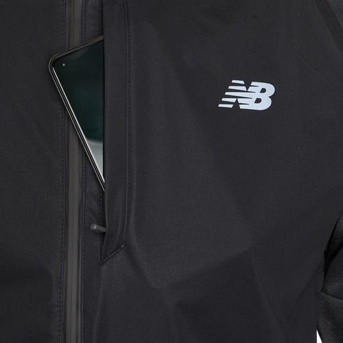 Vyriška bėgimo striukė New Balance Seasonal Premium Print black