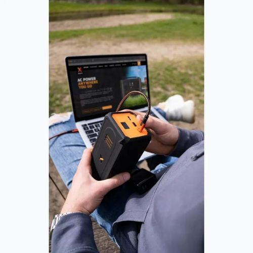 Nešiojamas įkroviklis Xtorm Socket 25600 mAh 70W juodas/oranžinis