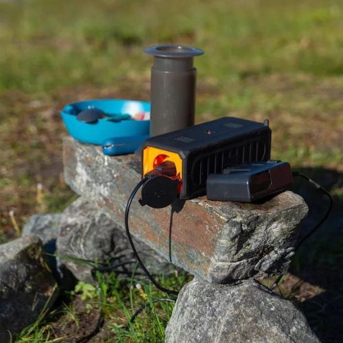 Nešiojamas įkroviklis Xtorm Socket 25600 mAh 70W juodas/oranžinis