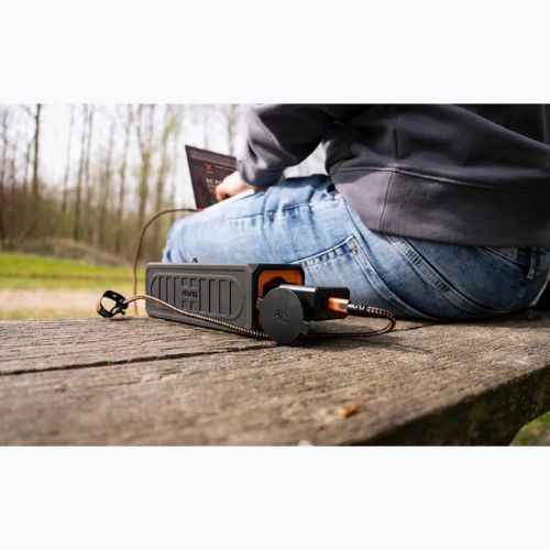 Nešiojamas įkroviklis Xtorm Socket 25600 mAh 70W juodas/oranžinis