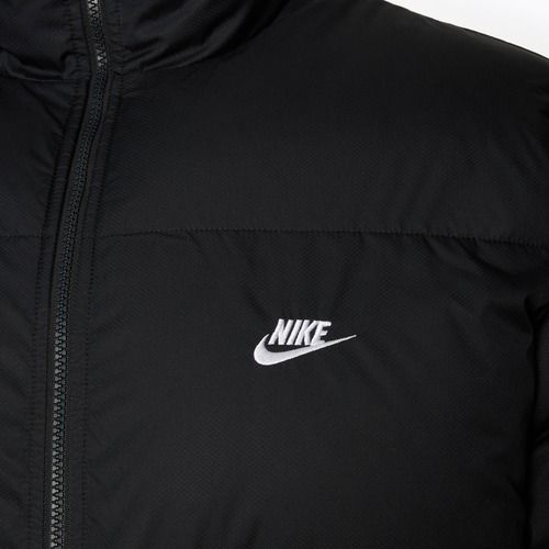 Vyriška pašiltinta striukė Nike Sportswer Club Puffer black/white