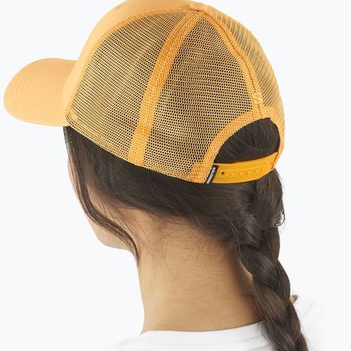Kepuraitė su snapeliu Salomon Trucker apricot