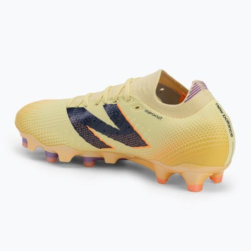 Vyriški futbolo batai New Balance Tekela Pro Low Laced V4+ FG beige
