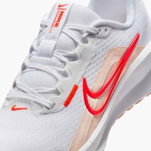 Moteriški bėgimo batai Nike Downshifter 13 astronomy white / bright crimson / washed coral