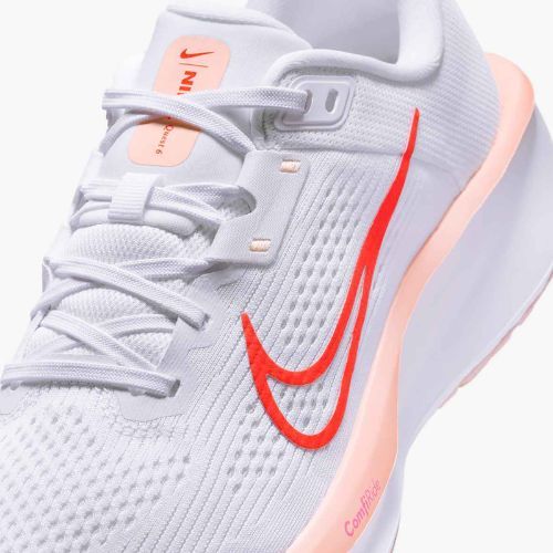 Moteriški bėgimo batai Nike Quest 6 white / bright crimson / washed coral