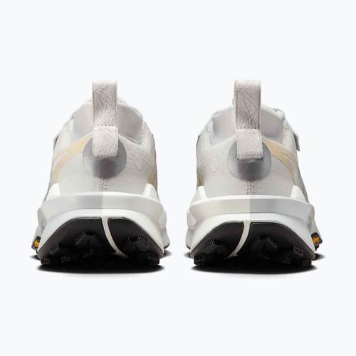 Nike Zegama 2 moterų bėgimo bateliai vast grey/sanddrift/summit white/black