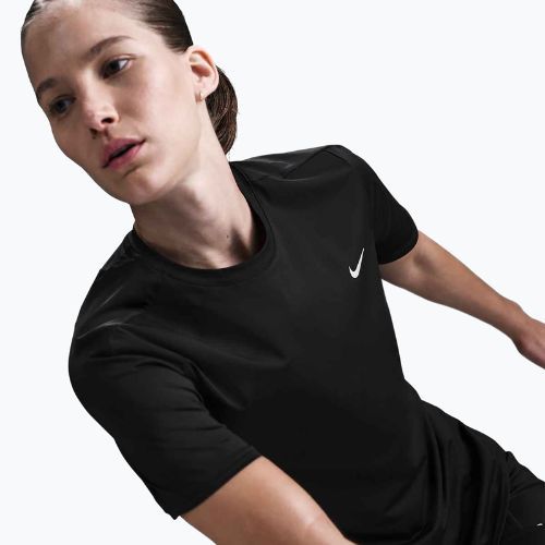 Moteriški bėgimo marškinėliai Nike Swift Dri-Fit black