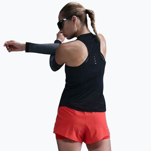 Nike Swift Dri-Fit moteriški bėgimo marškinėliai juodi