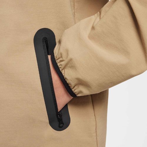 Nike Tech Woven vaikiška striukė parachute beige/parachute beige/black