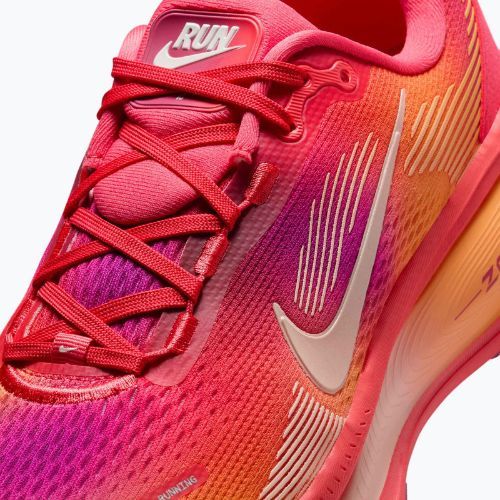 Moteriški bėgimo bateliai Nike Vomero 18 SE ember glow/sweet beet/marrakesh/washed coral