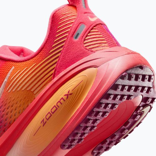 Moteriški bėgimo bateliai Nike Vomero 18 SE ember glow/sweet beet/marrakesh/washed coral
