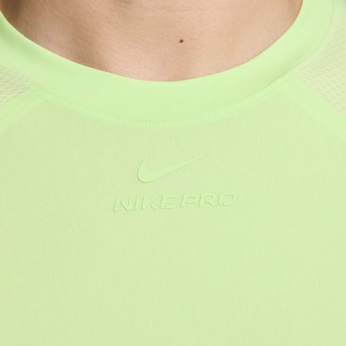 Vyriški treniruočių marškinėliai Nike Pro Training Dri-Fit light liquid lime/light liquid lime