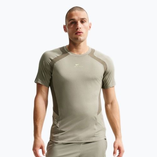 Vyriški treniruočių marškinėliai Nike Pro Training Dri-Fit light army/medium olive/light liquid lime