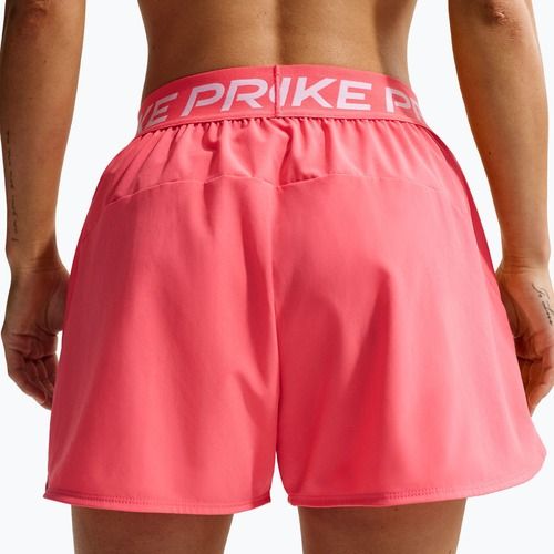 Moteriški treniruočių šortai Nike Pro Dri-Fit Mid-Rise Brief-Lined 3" sea coral/white