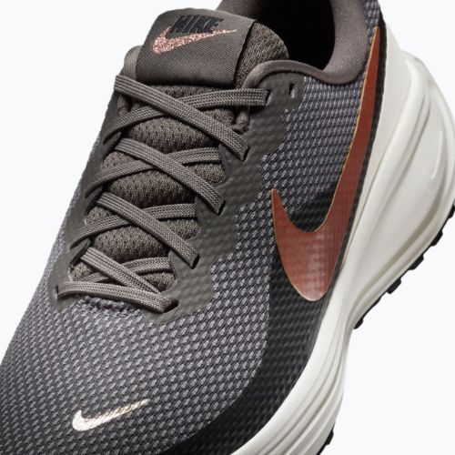 Moteriški bėgimo bateliai Nike Revolution 8 medium ash/black-sail/metallic red bronze