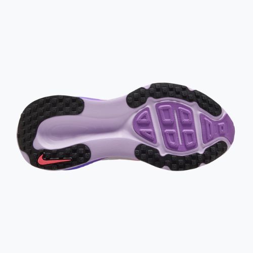 Moteriški bėgimo bateliai Nike Vomero 18 white/violet mist/sapphire/hot lava