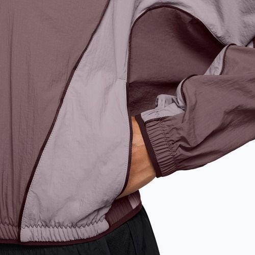 Moteriška bėgimo striukė Nike Swift UV Repel tattoo/light violet ore