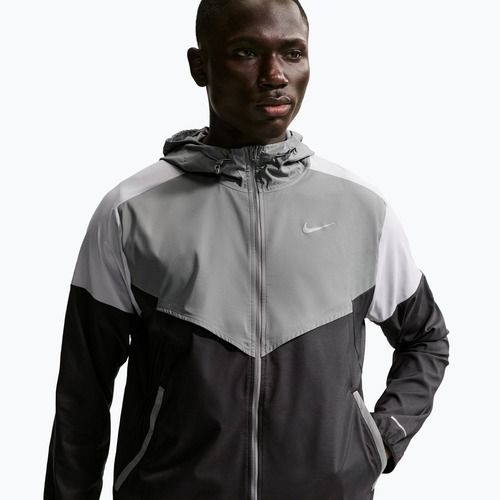 Vyriška bėgimo striukė Nike Impossibly Light Windrunner smoke grey/wolf grey/black