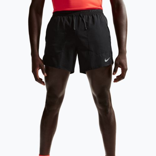 Vyriški šortai Nike Stride Dri-Fit su 5 colių vidiniu įsiuvu