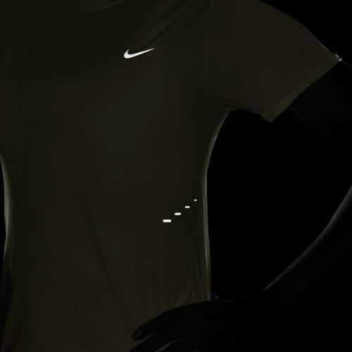 Moteriški bėgimo marškinėliai Nike Swift Dri-Fit sail