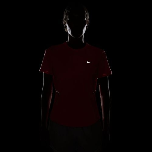 Moteriški bėgimo marškinėliai Nike Swift Dri-Fit sea coral