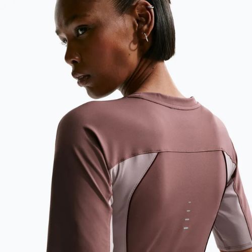 Moteriški bėgimo marškinėliai Nike Swift Dri-Fit tattoo/light violet ore