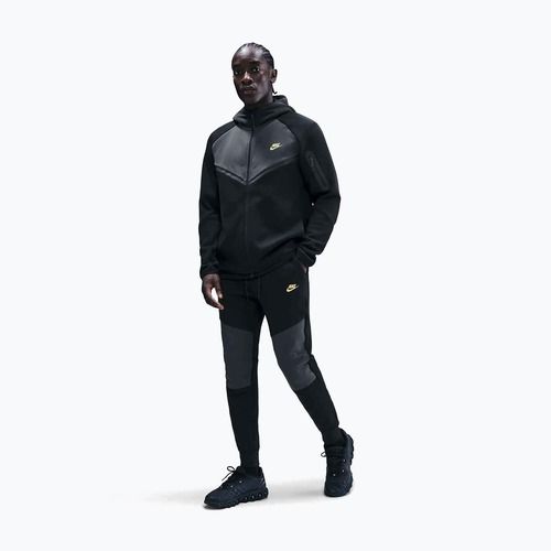 Vyriškos kelnės Nike Tech Joggers black/dark smoke grey/metallic gold